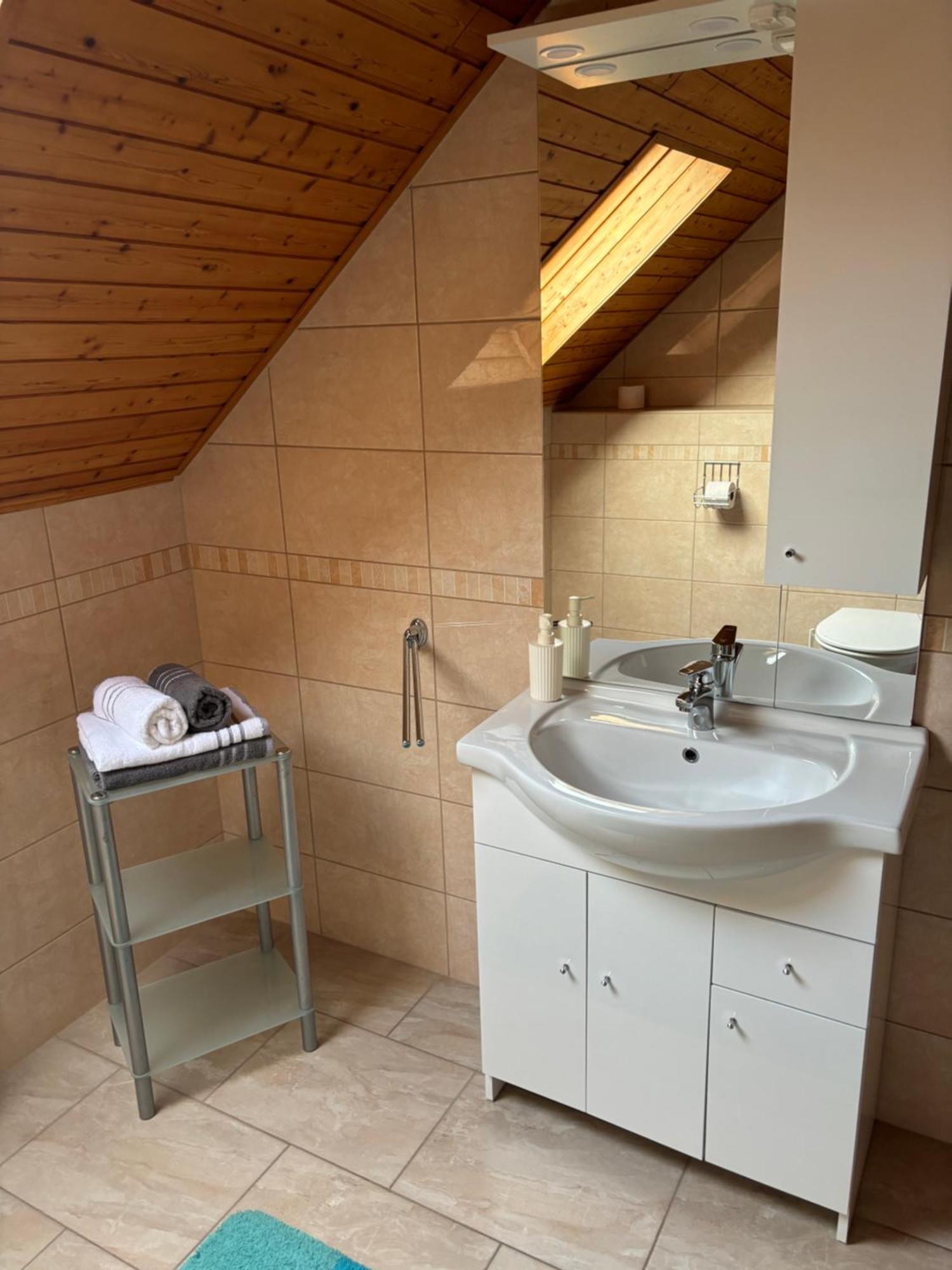 Afamado Apartman Fisli Heviz Exterior photo