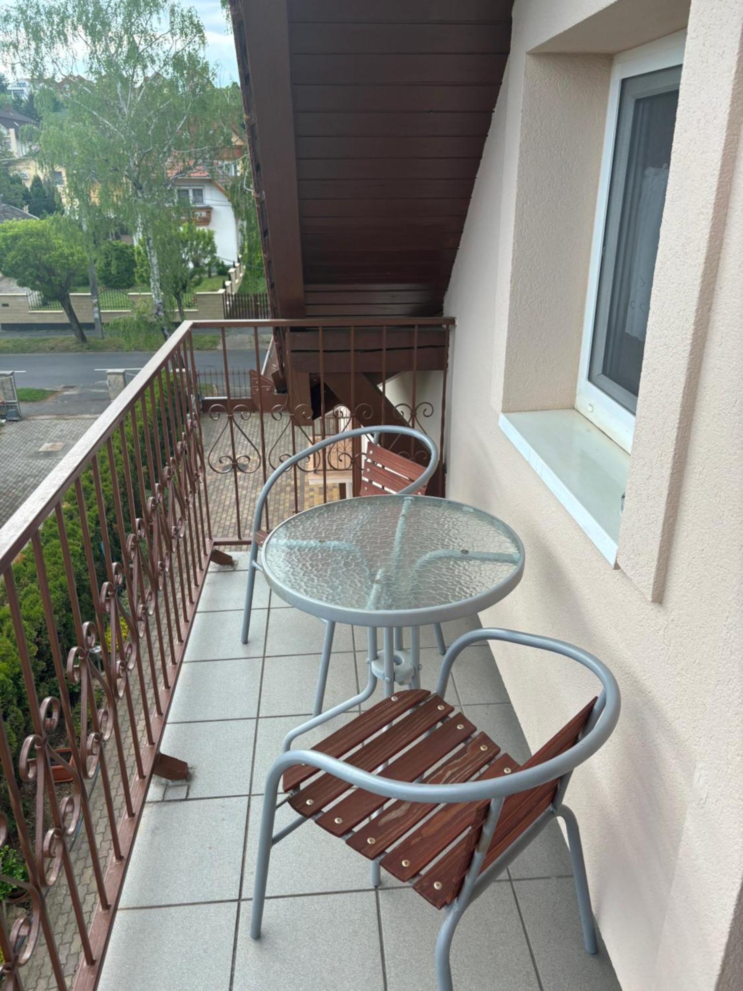 Afamado Apartman Fisli Heviz Exterior photo