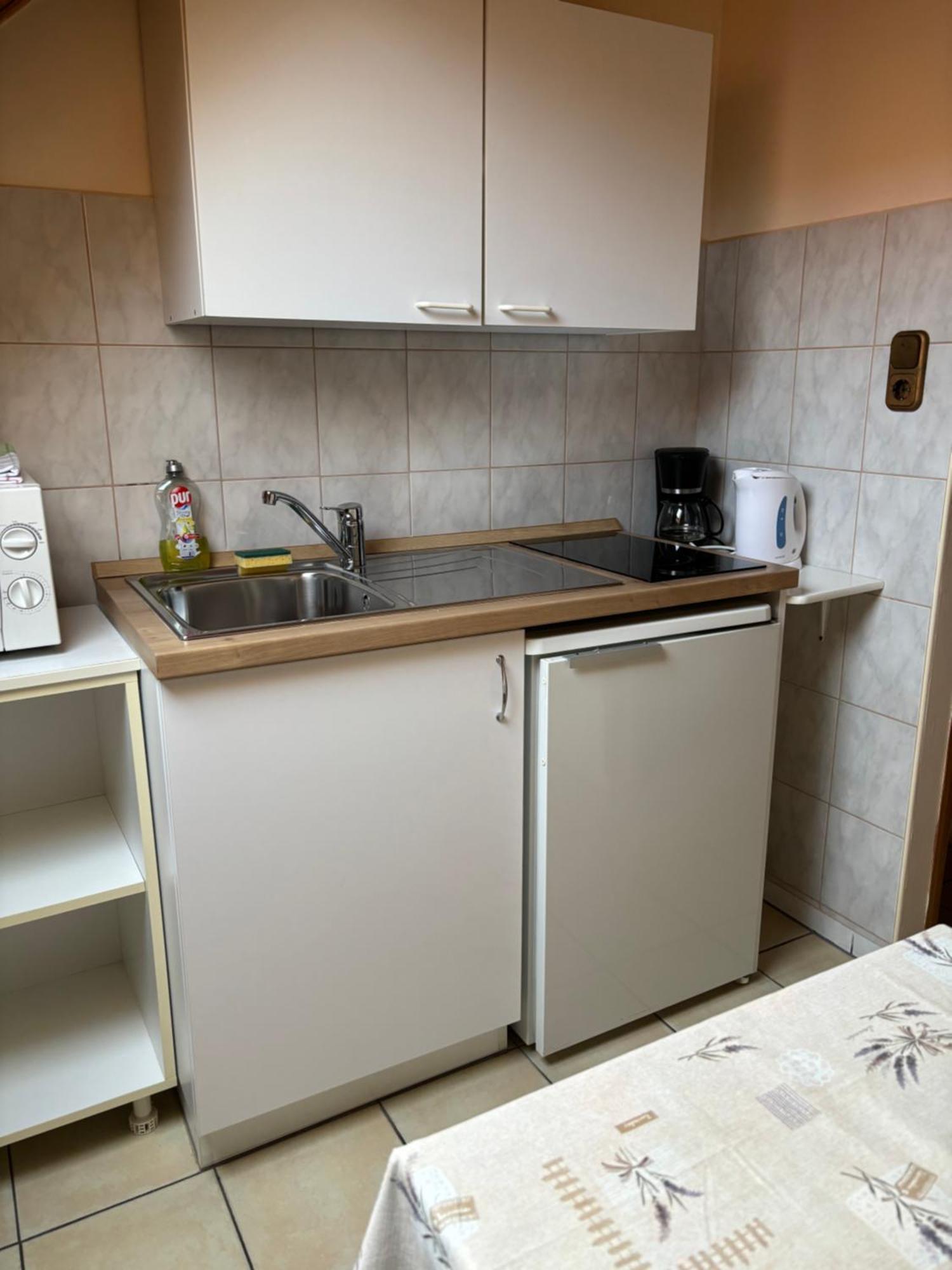 Afamado Apartman Fisli Heviz Exterior photo
